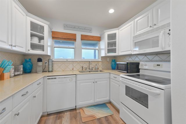 4003 Indian Beach Drive, Galveston, TX 77554