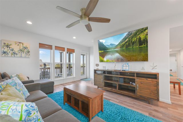 4003 Indian Beach Drive, Galveston, TX 77554