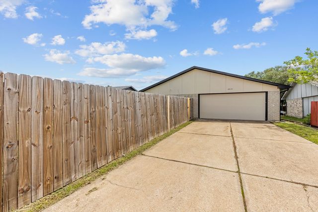 2031 Kings Road, Carrollton, TX 75007