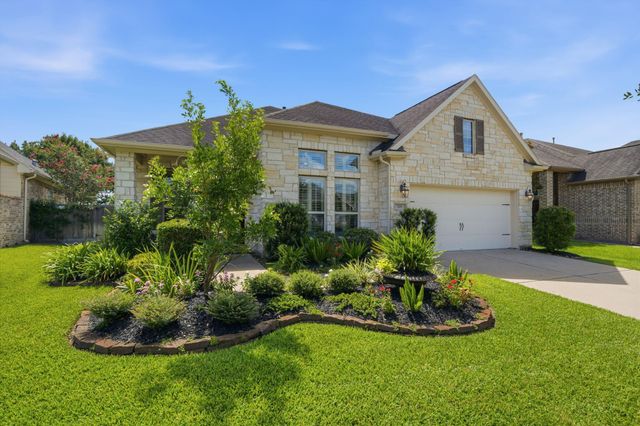 703 Victory Terrace Lane, Friendswood, TX 77546