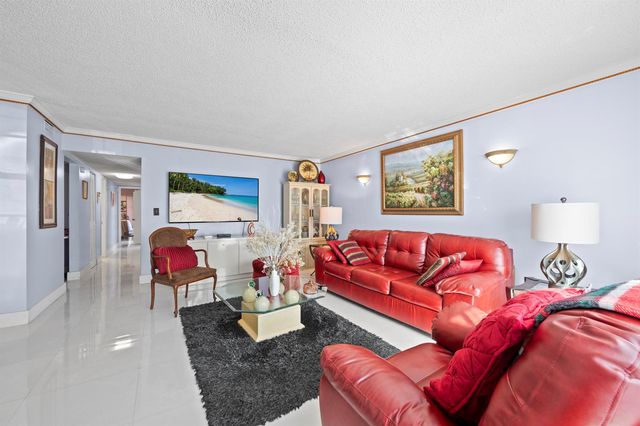 2317 SW 81st Terrace 3, North Lauderdale, FL 33068