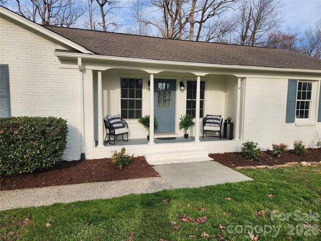 2411 Kimway Drive L17, Matthews, NC 28105