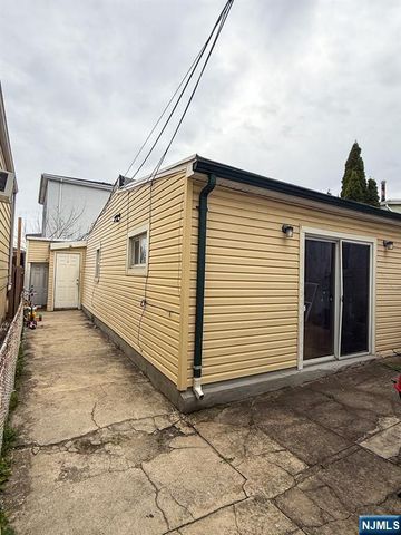 400 Cliff Street, Fairview, NJ 07022