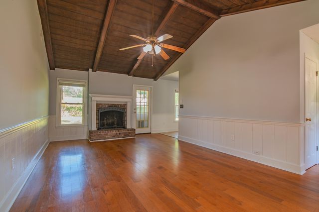 106 James Road, Summerville, SC 29486