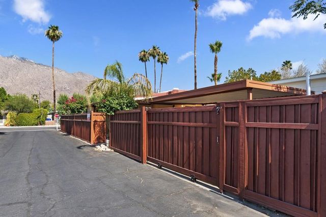 4 Arapaho Street, Palm Springs, CA 92264