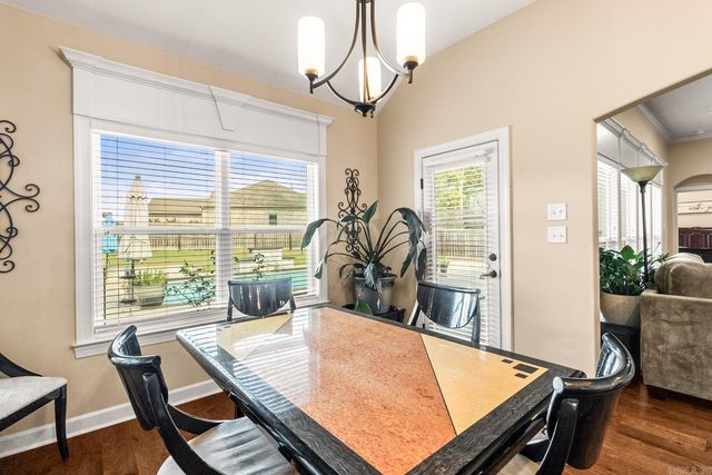 9432 Oak Forest Lane, Sherwood, AR 72120