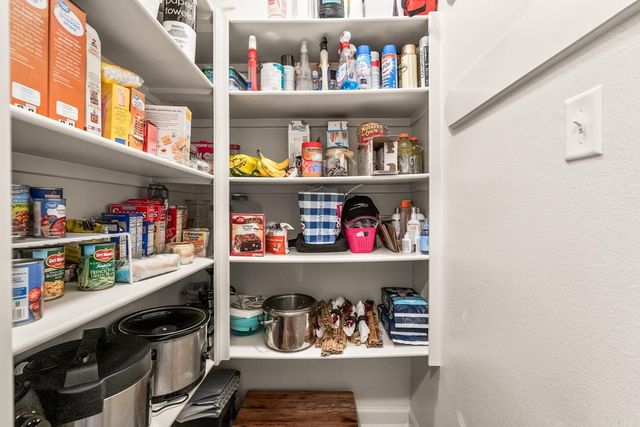 9432 Oak Forest Lane, Sherwood, AR 72120