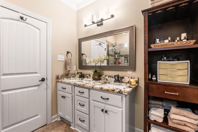 9432 Oak Forest Lane, Sherwood, AR 72120