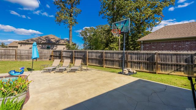 9432 Oak Forest Lane, Sherwood, AR 72120