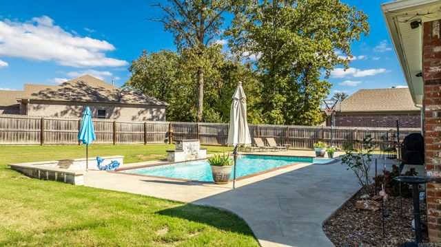 9432 Oak Forest Lane, Sherwood, AR 72120