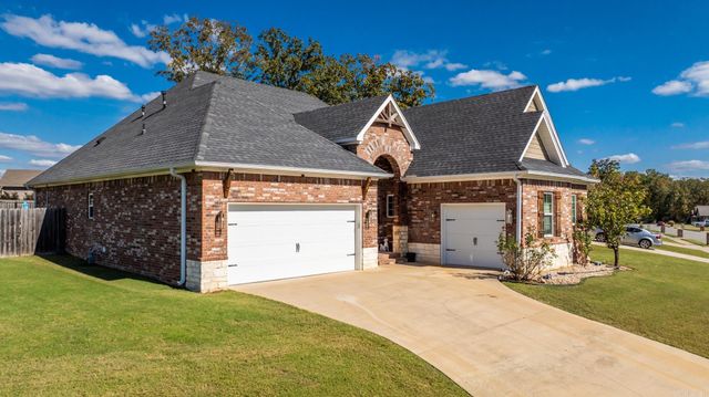 9432 Oak Forest Lane, Sherwood, AR 72120