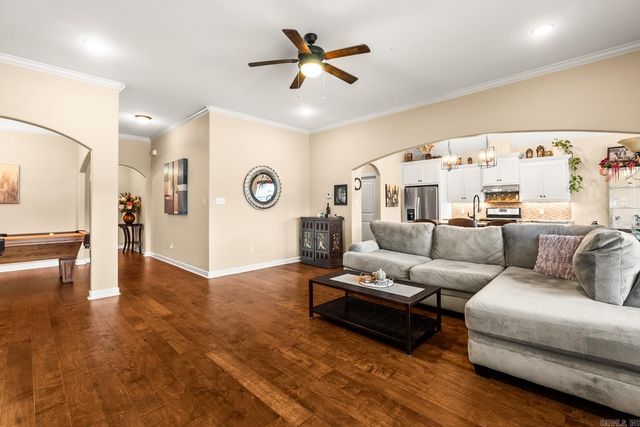 9432 Oak Forest Lane, Sherwood, AR 72120