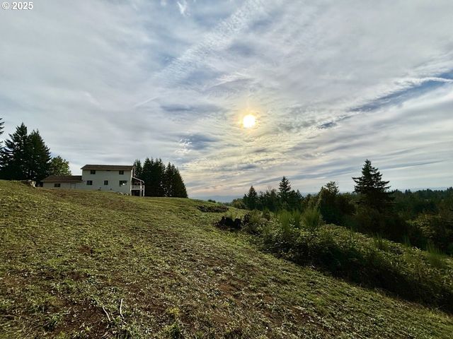 38406 Se NICHOLS HILL Rd, Washougal, WA 98671