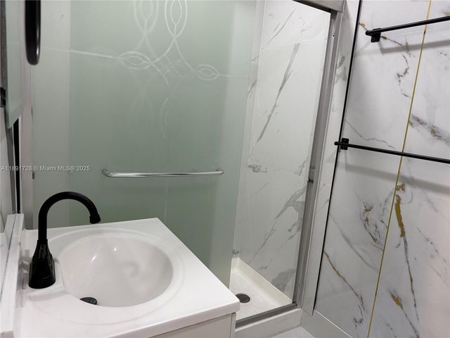 4534 NW 195th St, Miami Gardens, FL 33055