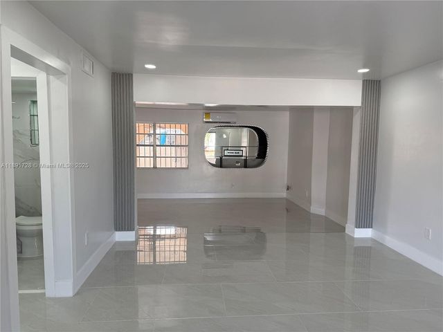 4534 NW 195th St, Miami Gardens, FL 33055