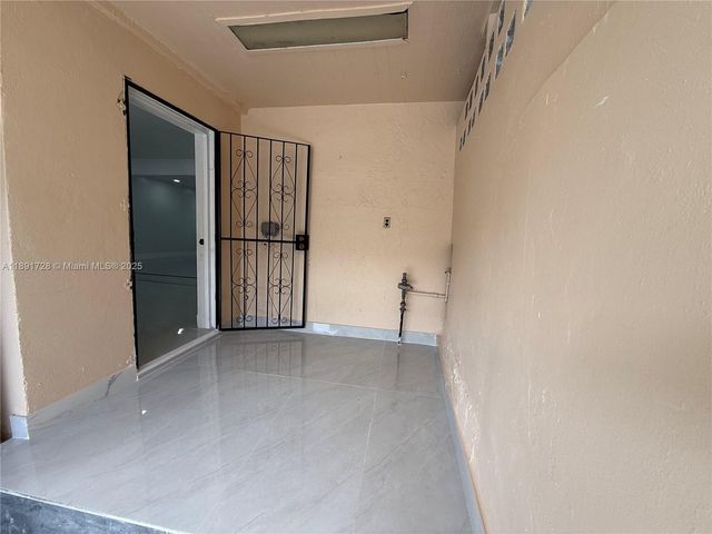 4534 NW 195th St, Miami Gardens, FL 33055