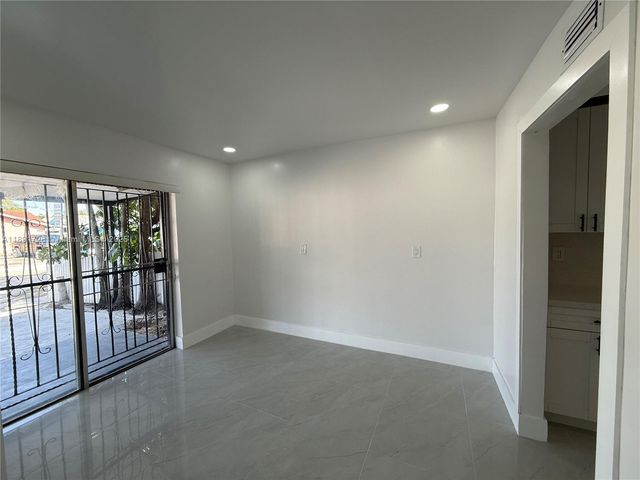 4534 NW 195th St, Miami Gardens, FL 33055