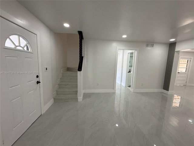 4534 NW 195th St, Miami Gardens, FL 33055