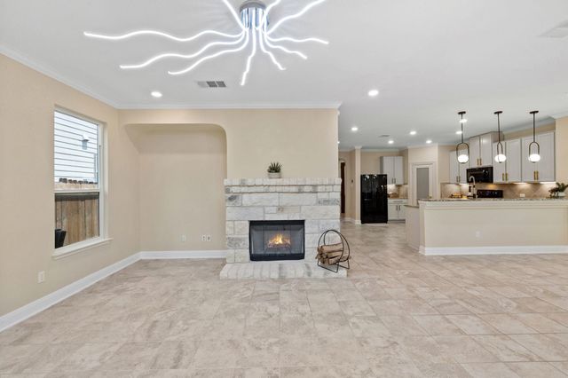 2950 E Old Settlers BLVD 11, Round Rock, TX 78665