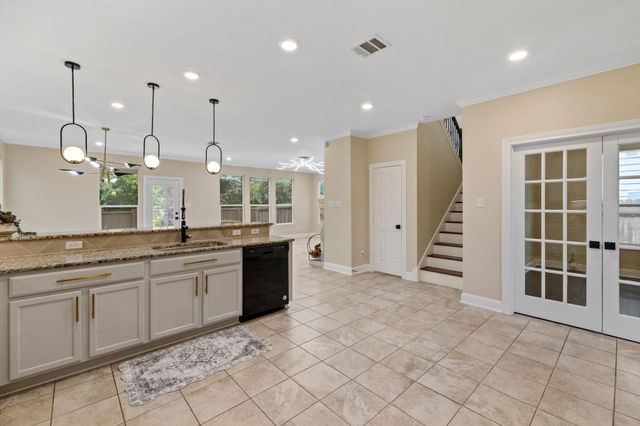 2950 E Old Settlers BLVD 11, Round Rock, TX 78665