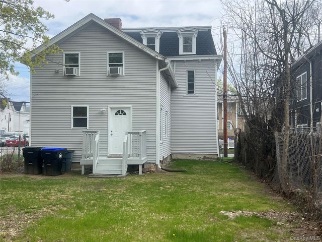 34 Smith Street, Poughkeepsie, NY 12601