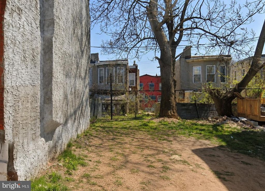 2253 N CLEVELAND ST, PHILADELPHIA, PA 19132 — exterior