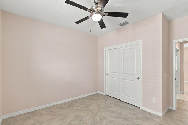 5665 NW 40TH LOOP, Ocala, FL 34482