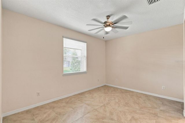5665 NW 40TH LOOP, Ocala, FL 34482