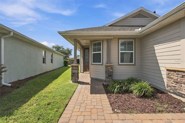 5665 NW 40TH LOOP, Ocala, FL 34482