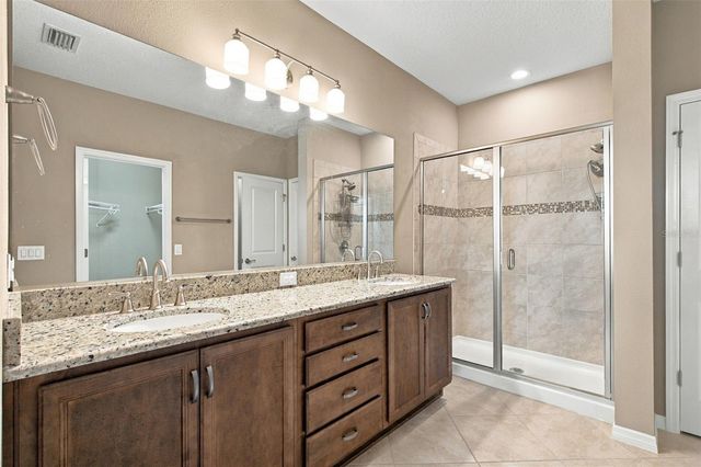 5665 NW 40TH LOOP, Ocala, FL 34482