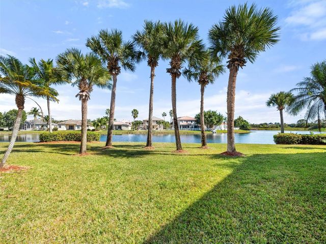 733 NW 170th Ter, Pembroke Pines, FL 33028