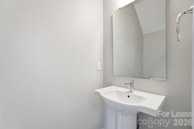 523 Sedgefield Park Drive, Charlotte, NC 28203