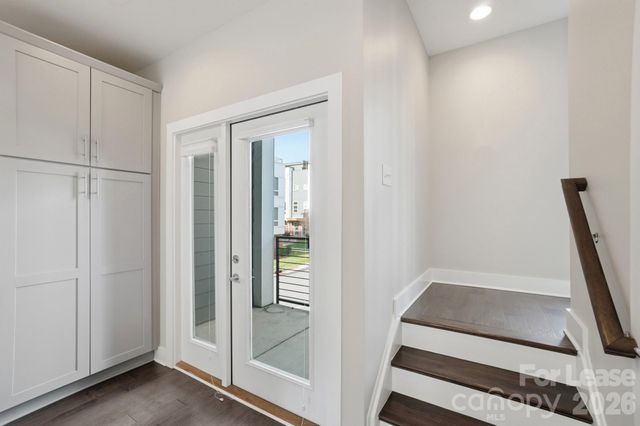 523 Sedgefield Park Drive, Charlotte, NC 28203