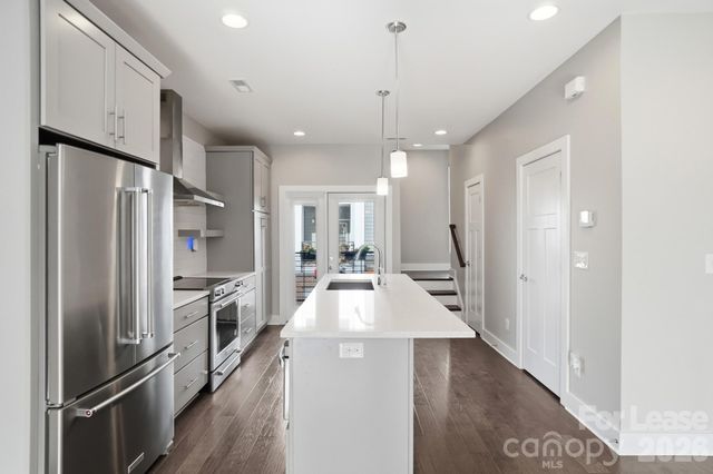 523 Sedgefield Park Drive, Charlotte, NC 28203