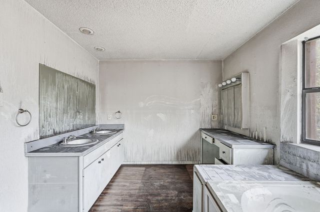 3409 Buckingham Drive, Arlington, TX 76015