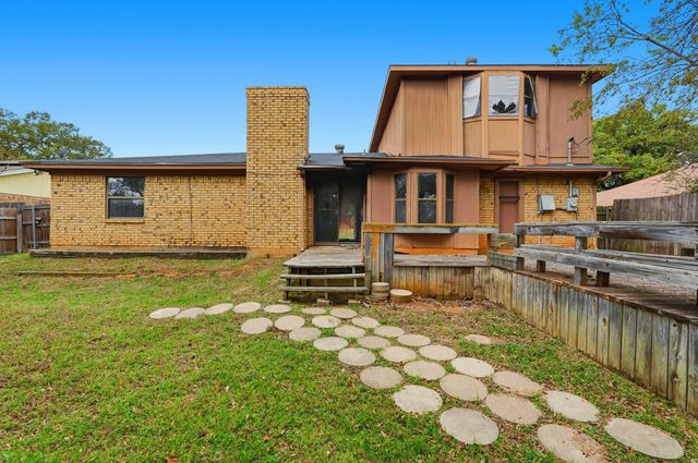 3409 Buckingham Drive, Arlington, TX 76015