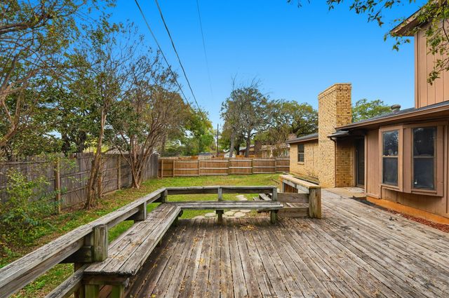 3409 Buckingham Drive, Arlington, TX 76015