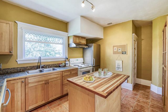 1101 23rd Avenue SE, Minneapolis, MN 55414