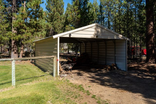 15770 Sunrise Boulevard, La Pine, OR 97739
