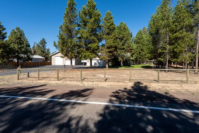 15770 Sunrise Boulevard, La Pine, OR 97739