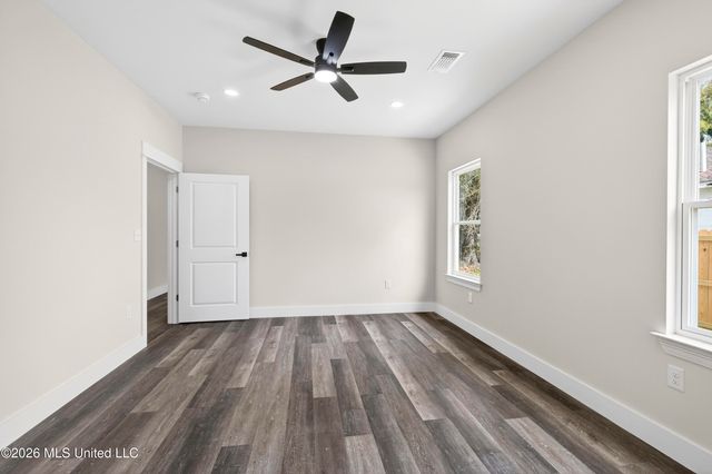 2041 Southern Avenue, Biloxi, MS 39531