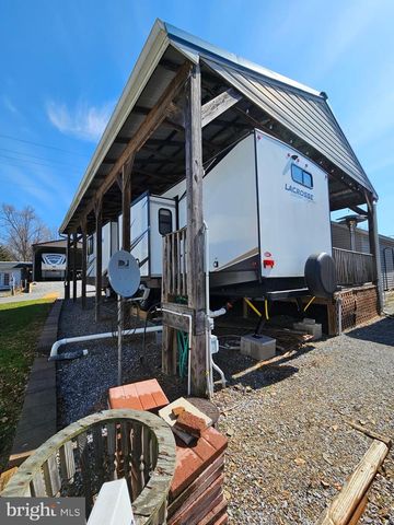 BLOCK 41 LOT 23 YOGI BEAR BLVD, Falling Waters, WV 25419