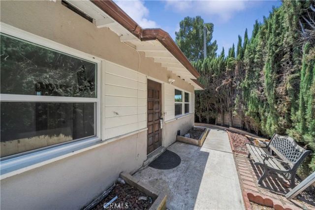 1350 E Hillcrest dr, Thousand Oaks, CA 91362