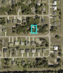 533/535 Grant Boulevard, Lehigh Acres, FL 33974