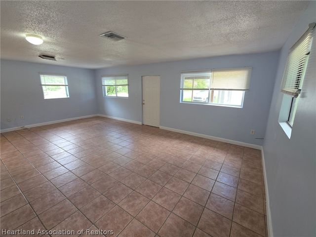 5313 Manatee Drive, Sebring, FL 33870