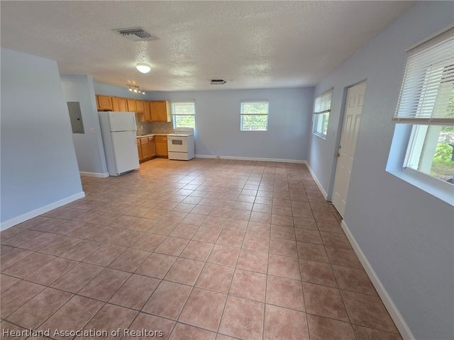 5313 Manatee Drive, Sebring, FL 33870