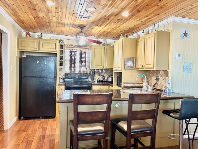 1256 E Canal Drive, Crystal Beach, TX 77650