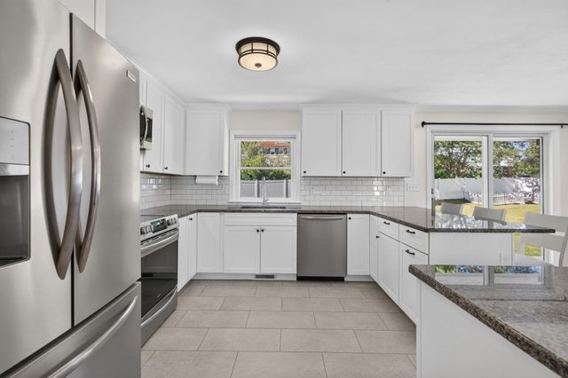 11 Powder Hill Rd, Methuen, MA 01844