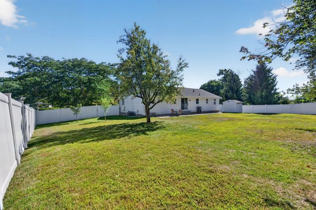 11 Powder Hill Rd, Methuen, MA 01844