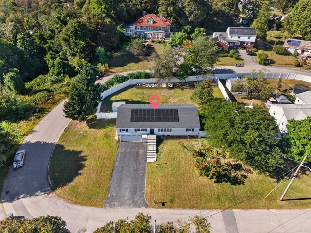 11 Powder Hill Rd, Methuen, MA 01844